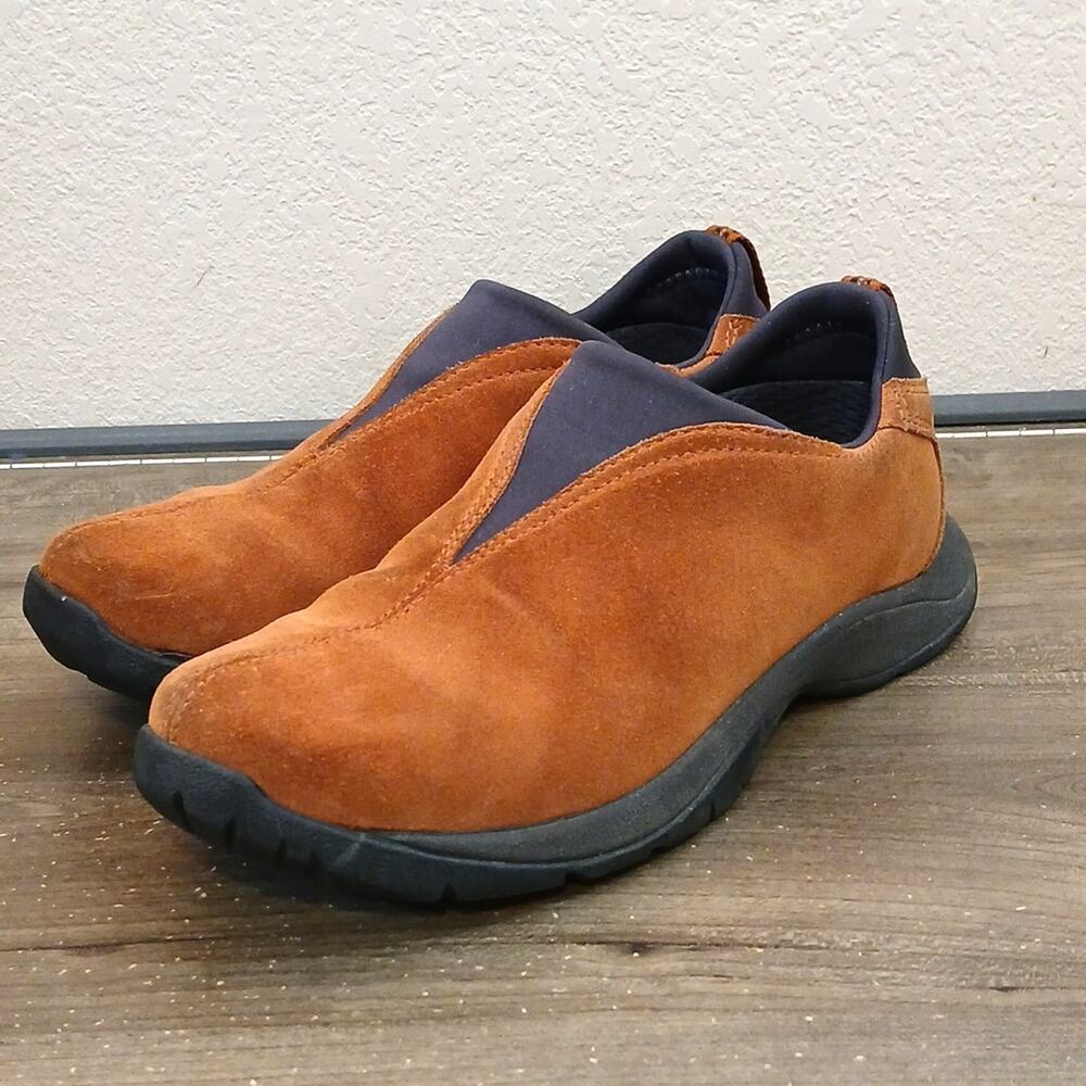 L.L. Bean Women's slip on suede comfort moccasins brown size 8